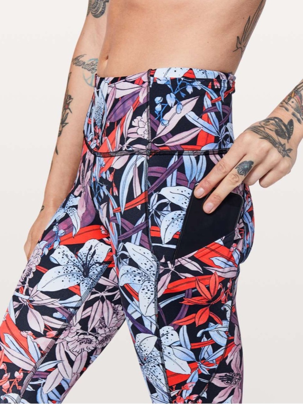 Lululemon Fast & Free 7/8 Tight I| Nulux 25" Lush Lillies Multi